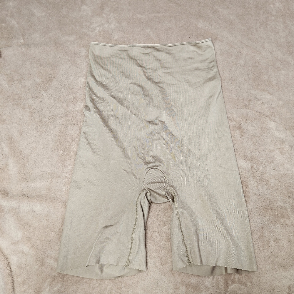 SPANX Slimplicity High-Waisted Mid-Thigh Shapewear Short XL